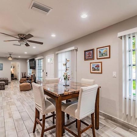 Town 'N' Country Cozy Corner, Your Florida Fun Hub Villa แทมปา ภายนอก รูปภาพ