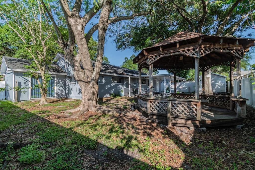 Town 'N' Country Cozy Corner, Your Florida Fun Hub Villa แทมปา ภายนอก รูปภาพ